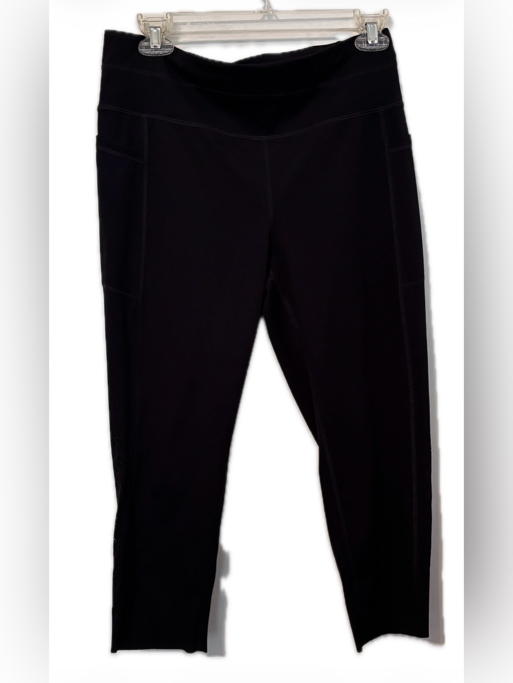 Dark Blue Women's Active L Capri leggings NWOT.